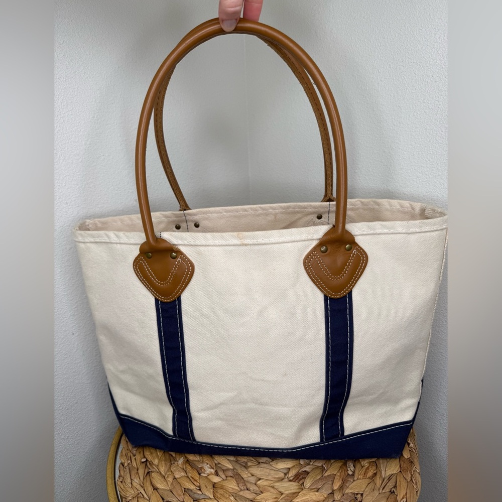Vtg L.L. Bean Boat & Tote Bag Leather-Handle Canvas Carryall white navy stiff - Picture 7 of 13